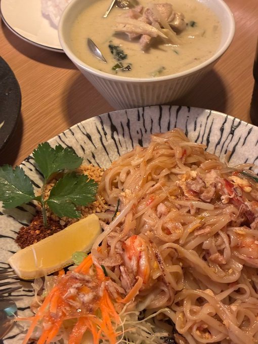 こんばんは♪11月もあの画像